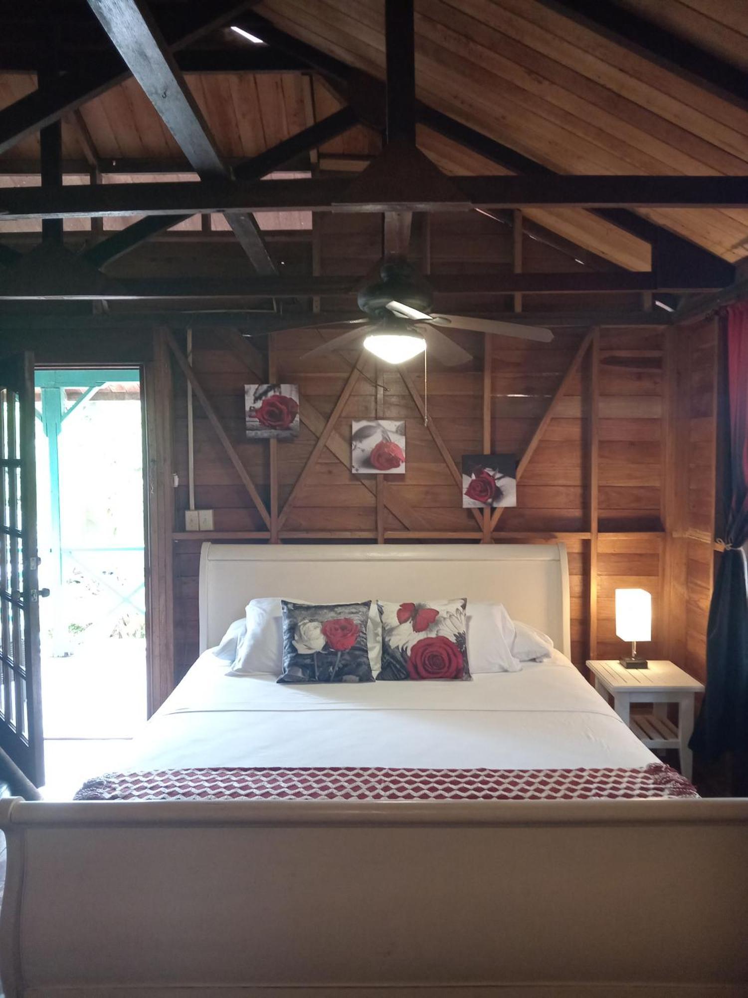 Villa Bahia Del Sol Bocas del Toro Eksteriør bilde