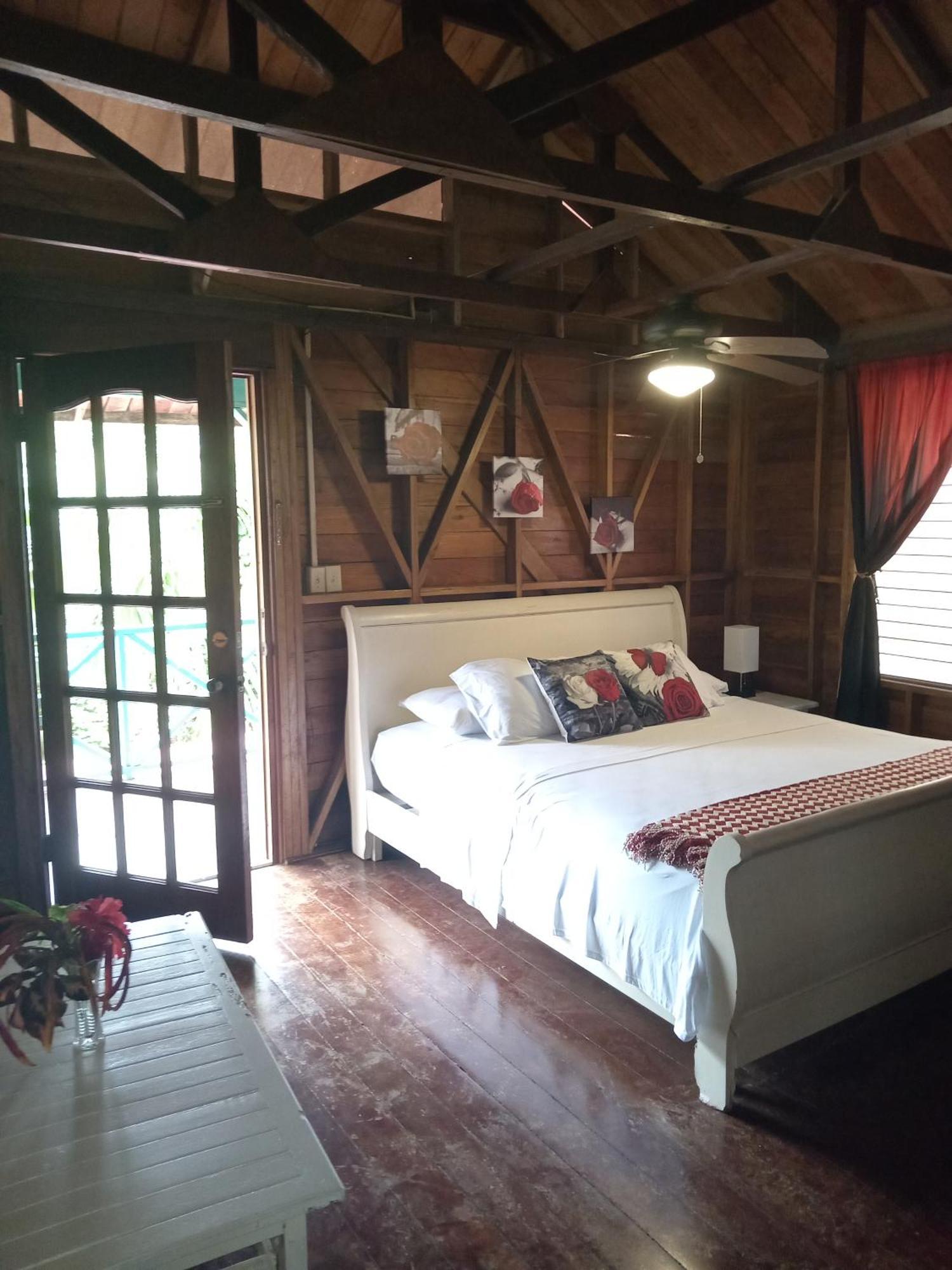 Villa Bahia Del Sol Bocas del Toro Eksteriør bilde